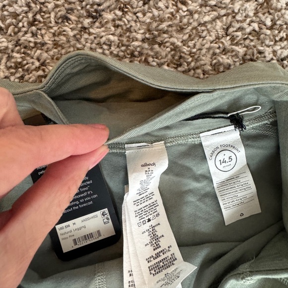 ❌SOLD NWT Allbirds sage green athletic Natural Legging hazy pine M wool blend - Picture 5 of 6